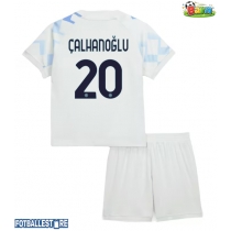 Inter Milan Hakan Calhanoglu #20 Bortedraktsett Barn 2025-26 Kortermet (+ Korte bukser)